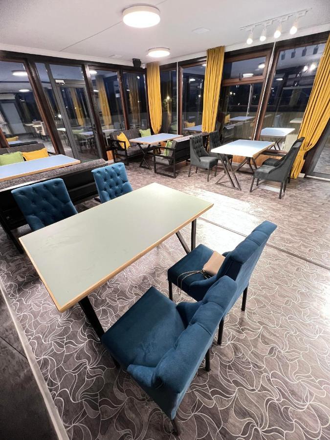 Mongu Hotel Каракол Екстер'єр фото